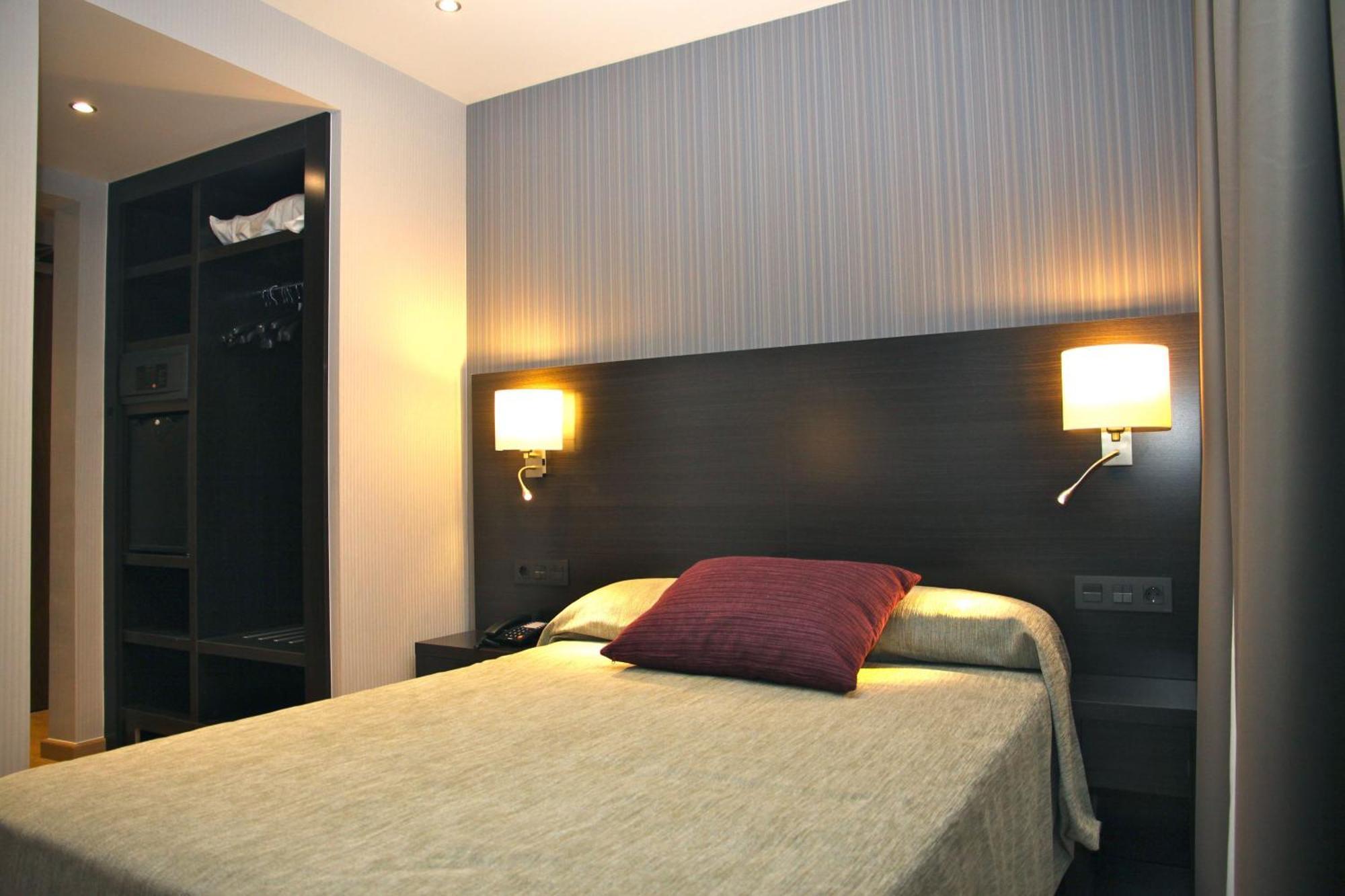 Petit Palau - Adults Only Hotel บลาเนส ภายนอก รูปภาพ